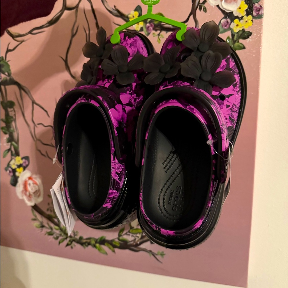 Crocs Stomp Floral Clog NWT